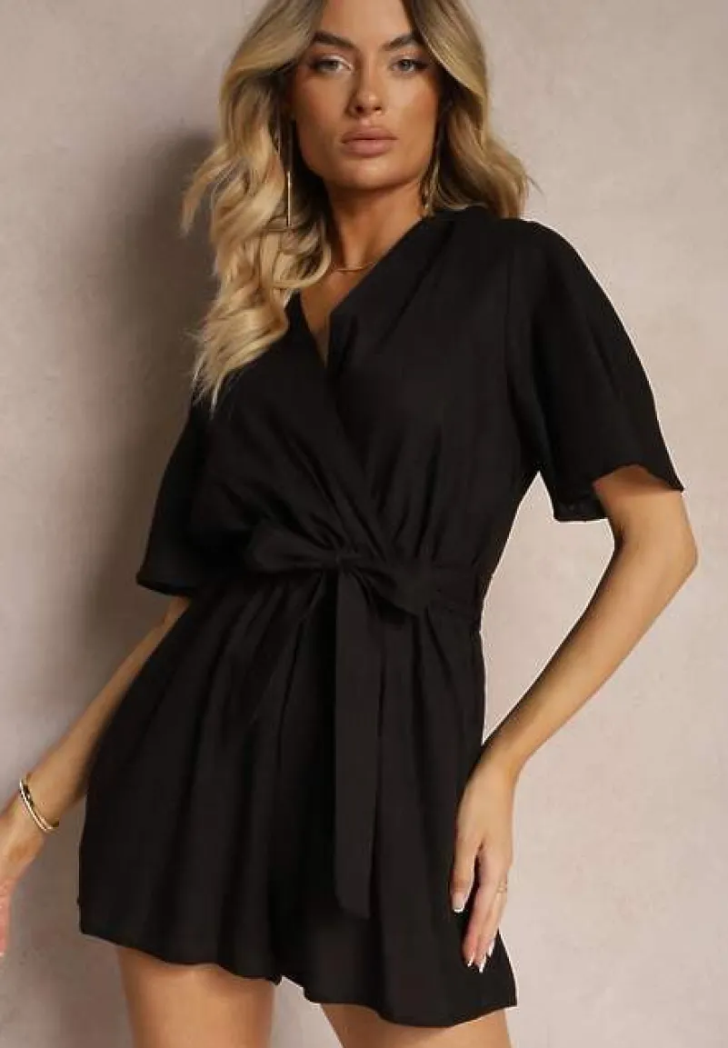 Czarny Kopertowy Kombinezon z Bawełny Wiązany w Talii Materiałowym Paskiem Vikly