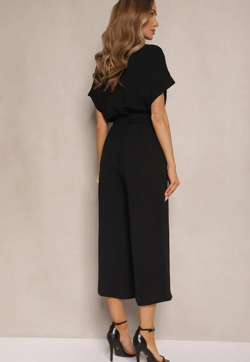 Czarny Kopertowy Kombinezon o Prostym Kroju z Wiązanym Paskiem Tevenea