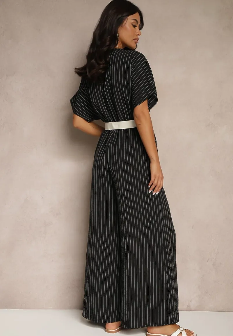 Czarny Kopertowy Kombinezon z Nietoperzowymi Rękawami i Paskiem Tollamira