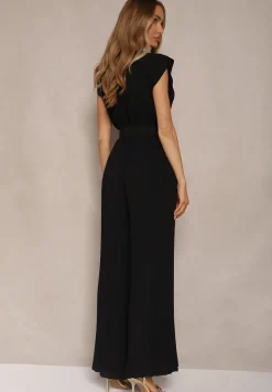 Czarny Kopertowy Kombinezon Wide Leg Zdobiony Plisami i Paskiem z Klamrą Salirella