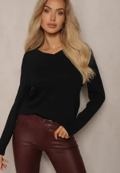 Czarny Minimalistyczny Sweter z Dekoltem w Kształcie Litery V Sinovae