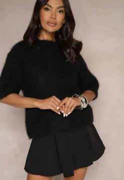 Czarny Nietoperzowy Sweter z Moheru z Rękawami Długości 3/4 Eleaniri