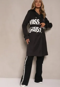 Czarny Płaszcz Dwurzędowy Trencz z Wiskozą Ozdobiony Napisem i Paskiem Janisella