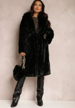 Czarny Płaszcz Futrzany Teddy z Wiązanym Paskiem i Torebką Voda
