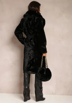 Czarny Płaszcz Futrzany Teddy z Wiązanym Paskiem i Torebką Voda