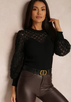 Czarny Sweter z Prążkowanej Dzianiny z Koronką Ule