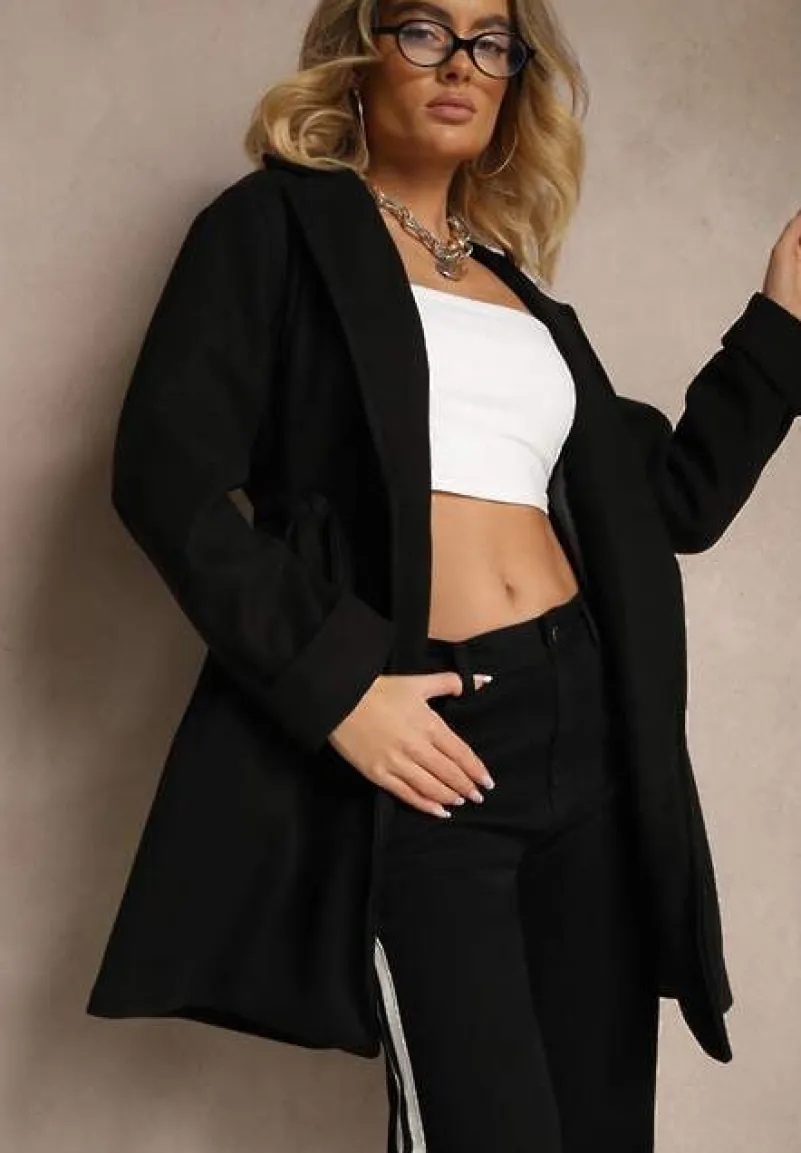 Czarny Szlafrokowy Płaszcz z Wiązanym Paskiem i Ozdobnym Marszczeniem w Pasie Pittia