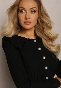 Czarny Zapinany Kardigan z Falbanką i Ażurowym Zdobieniem Parina
