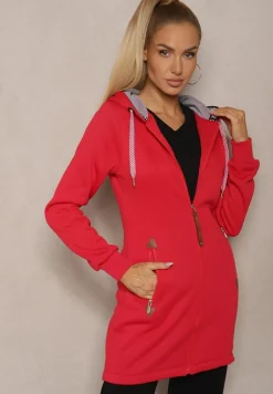 Czerwona Bluza Długa z Kapturem Ozdobionym Napisami Sinellina