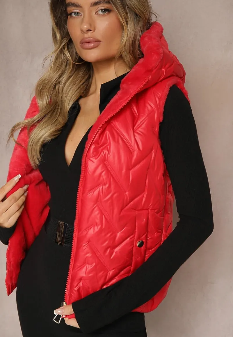 Czerwona Kamizelka Pikowana Wykończona Sztucznym Futerkiem Timaveah