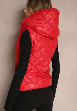 Czerwona Kamizelka Pikowana Wykończona Sztucznym Futerkiem Timaveah