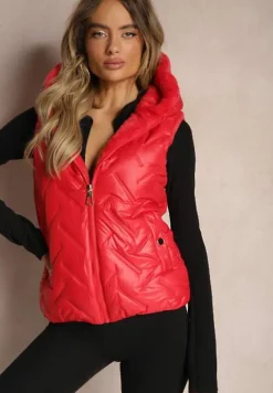 Czerwona Kamizelka Pikowana Wykończona Sztucznym Futerkiem Timaveah