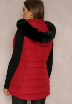 Czerwona Kamizelka Pikowana z Kapturem z Futerkiem Zelija