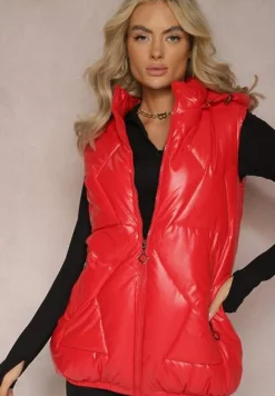 Czerwona Kamizelka z Geometrycznym Pikowaniem i Kapturem Lucide