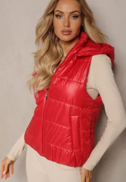 Czerwona Kamizelka z Odpinanym Kapturem i Ozdobnym Pikowaniem Akkendia