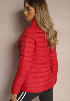 Czerwona Kurtka Ozdobiona Pikowaniem i Kieszeniami na Suwak Mivuria