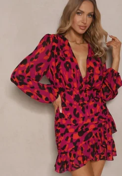 Czerwona Marszczona Taliowana Sukienka w Panterkę z Kopertowym Dekoltem na Zatrzask z Falbanami Sintleia