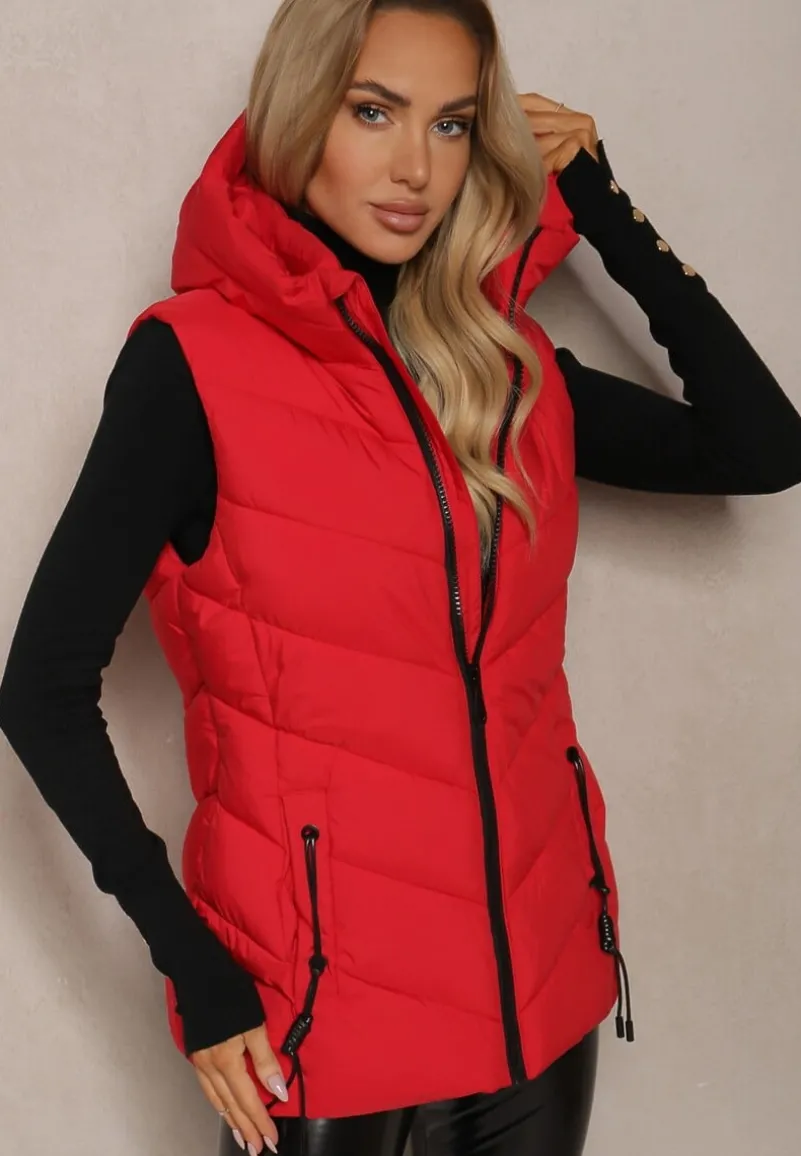 Czerwona Pikowana Kamizelka z Kapturem Edrinna