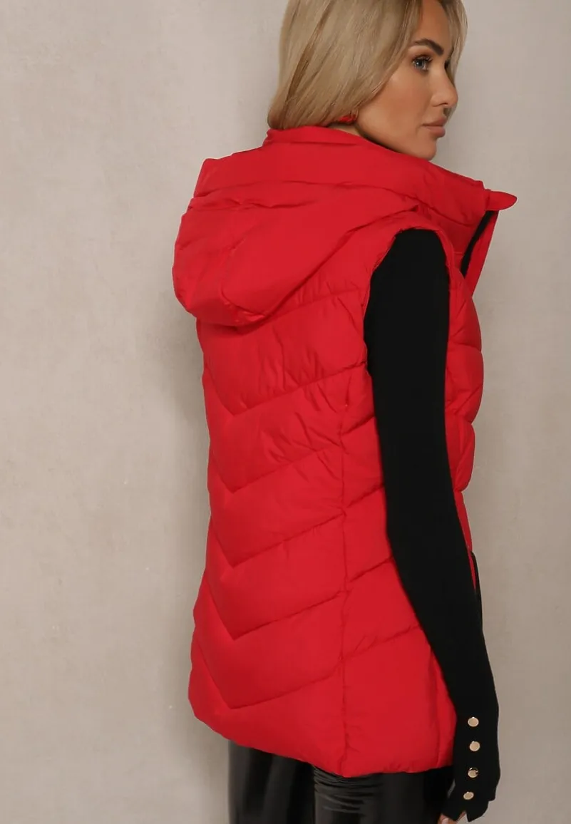 Czerwona Pikowana Kamizelka z Kapturem Edrinna