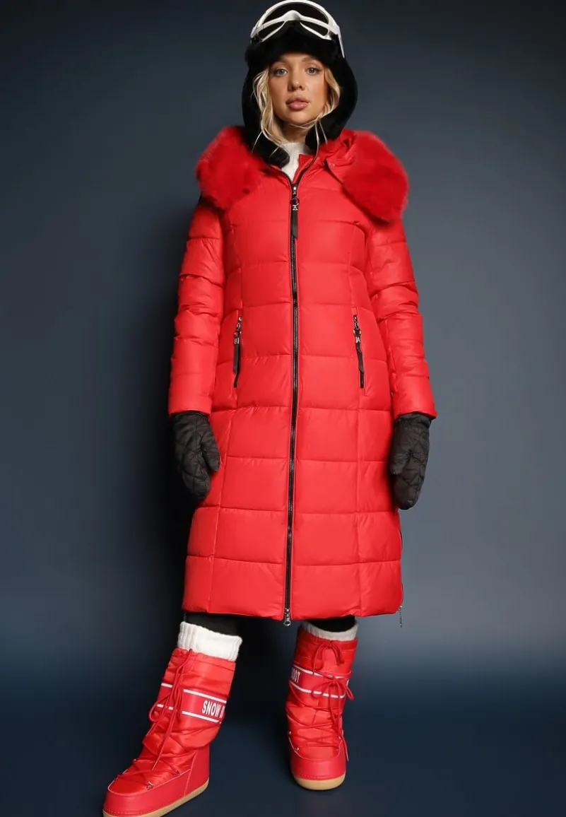 Czerwona Pikowana Kurtka o Długim Kroju z Odpinanym Kołnierzem z Futerka Neathora