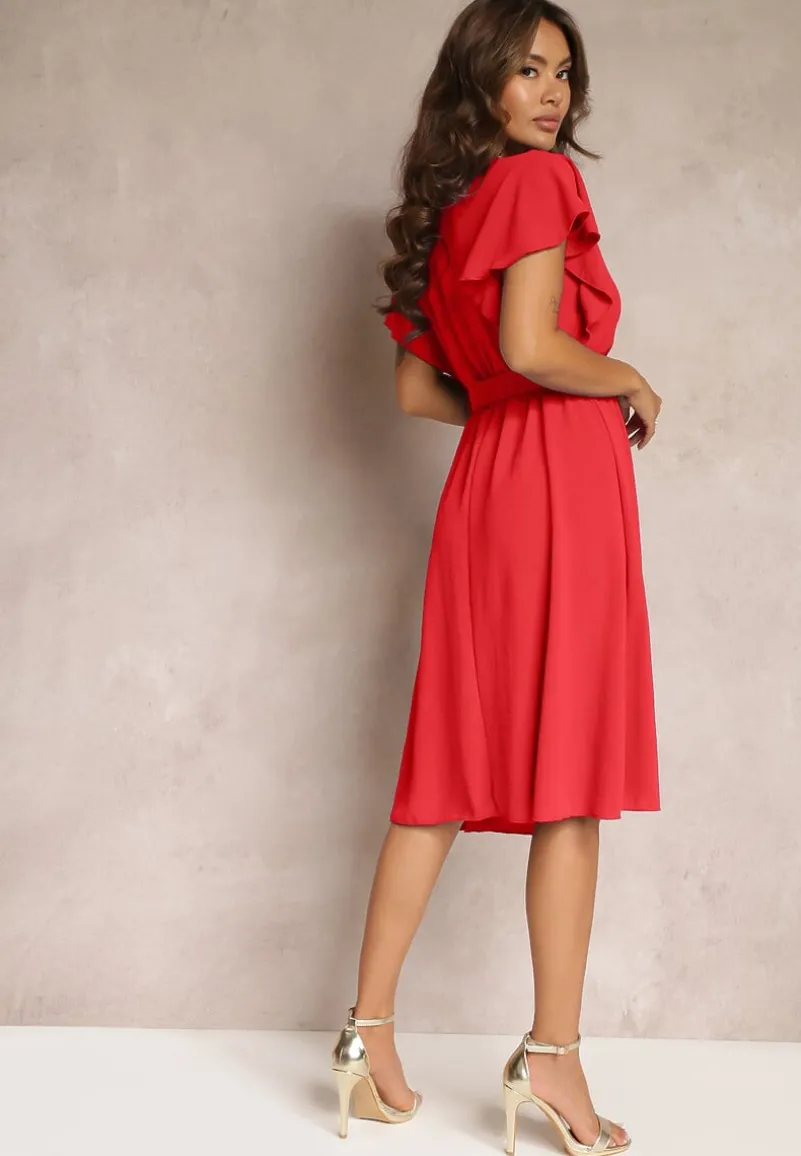 Czerwona Rozkloszowana Sukienka z Paskiem i Kopertowym Dekoltem Brinea