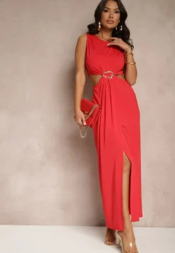 Czerwona Sukienka z Wiskozą Metalową Ozdobą i Wycięciami po Bokach Odivane