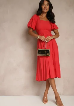 Czerwona Wiskozowa Sukienka Ozdobiona Kwadratowym Dekoltem Deviselle