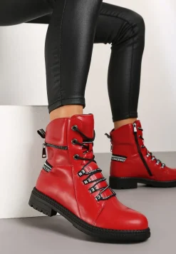 Czerwone Botki Workery na Płaskiej Podeszwie Ozdobione Suwakiem i Napisami Aderiora