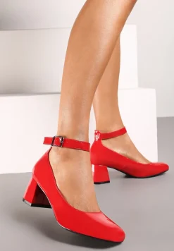 Czerwone Czółenka Lakierowane na Słupku z Paskiem Wokół Kostki Firiera