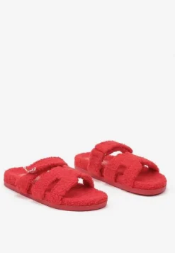Czerwone Klapki z Futerkiem na Płaskiej Podeszwie Torivra
