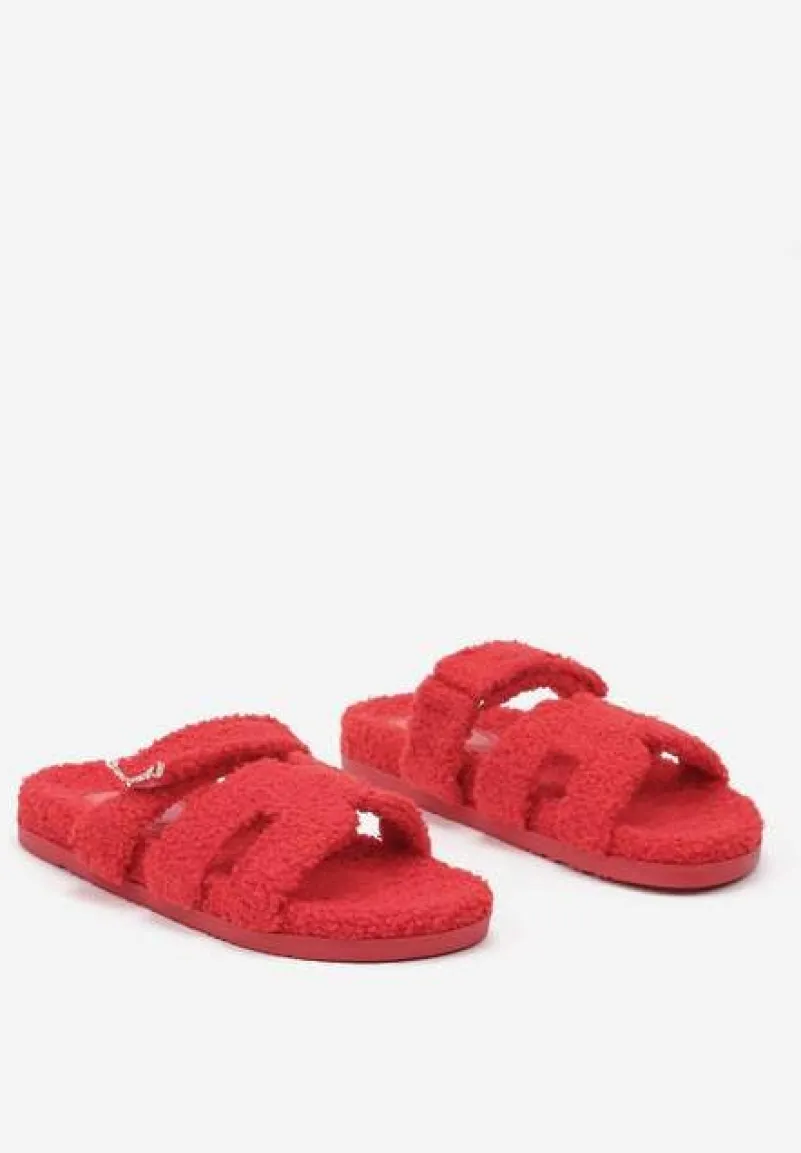 Czerwone Klapki z Futerkiem na Płaskiej Podeszwie Torivra