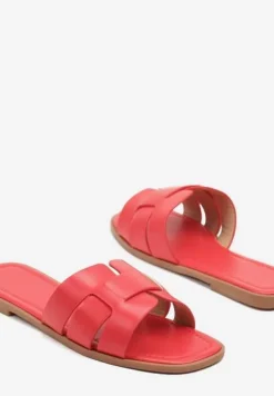 Czerwone Klapki z Geometryczną Cholewką Pollevela