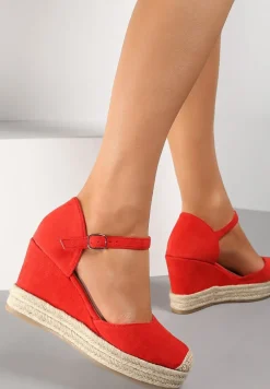 Czerwone Sandały Ampatea