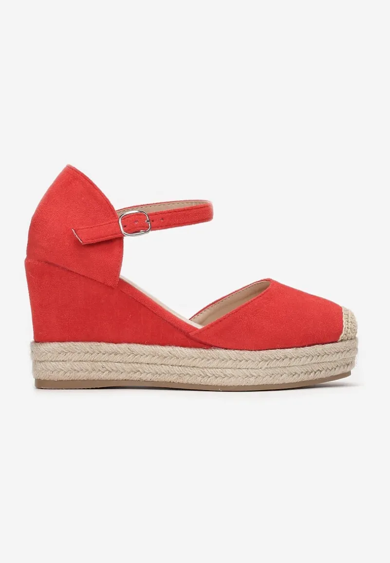 Czerwone Sandały Ampatea