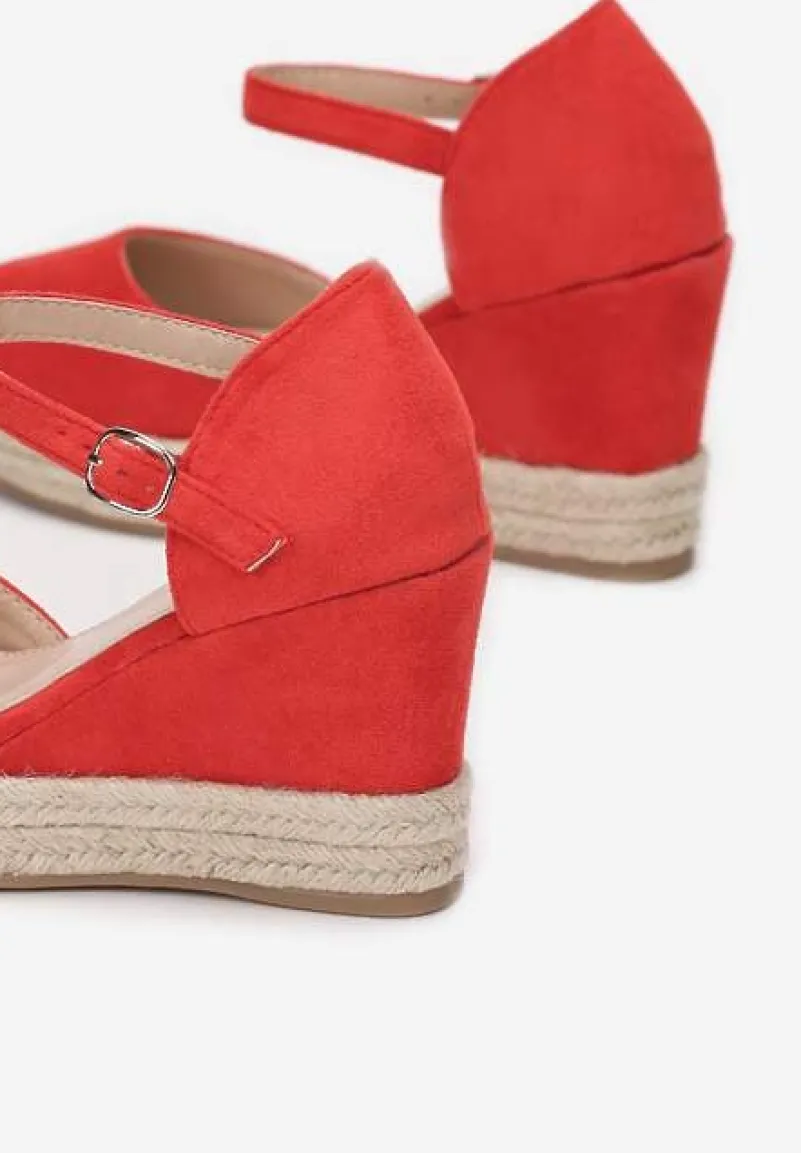 Czerwone Sandały Ampatea