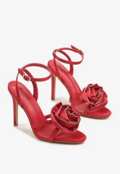 Czerwone Sandały z Aplikacją w Kształcie Kwiatka z Cyrkoniami na Szpilce Zianelle