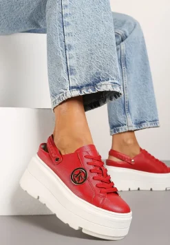Czerwone Sneakersy Vices na Platformie z Tłoczeniem Paskiem na Pięcie i Metaliczną Aplikacją Selfedi