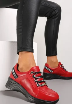 Czerwone Sneakersy ze Skórzaną Wkładką Ozdobione Napisami na Koturnie Dorvalia