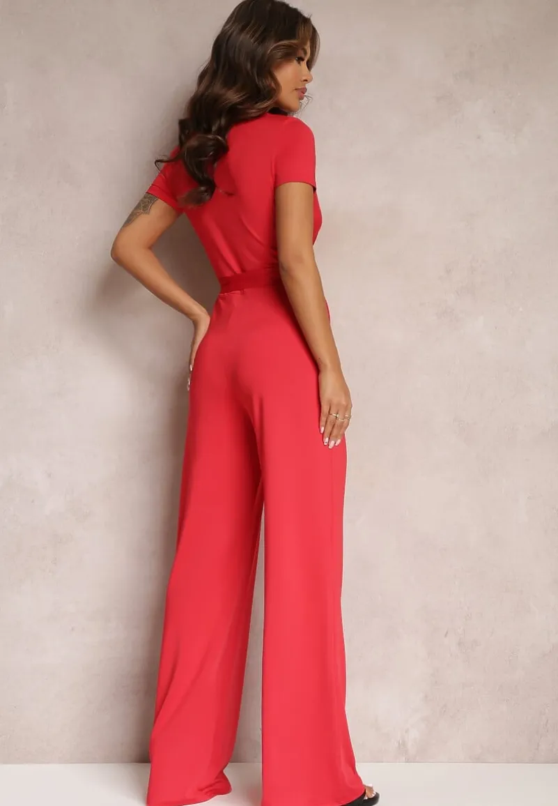 Czerwony Wiązany Kombinezon z Długimi Nogawkami i Kopertowym Dekoltem Adithia