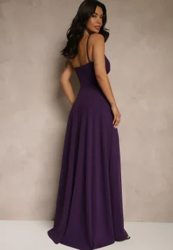 Fioletowa Elegancka Sukienka o Rozkloszowanym Kroju z Rozcięciem na Ramiączkach z Kopertowym Dekoltem Winelia