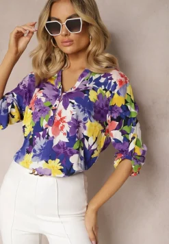 Fioletowa Wiskozowa Bluzka z Guzikami Przy Dekolcie w Kwiaty Kleddia