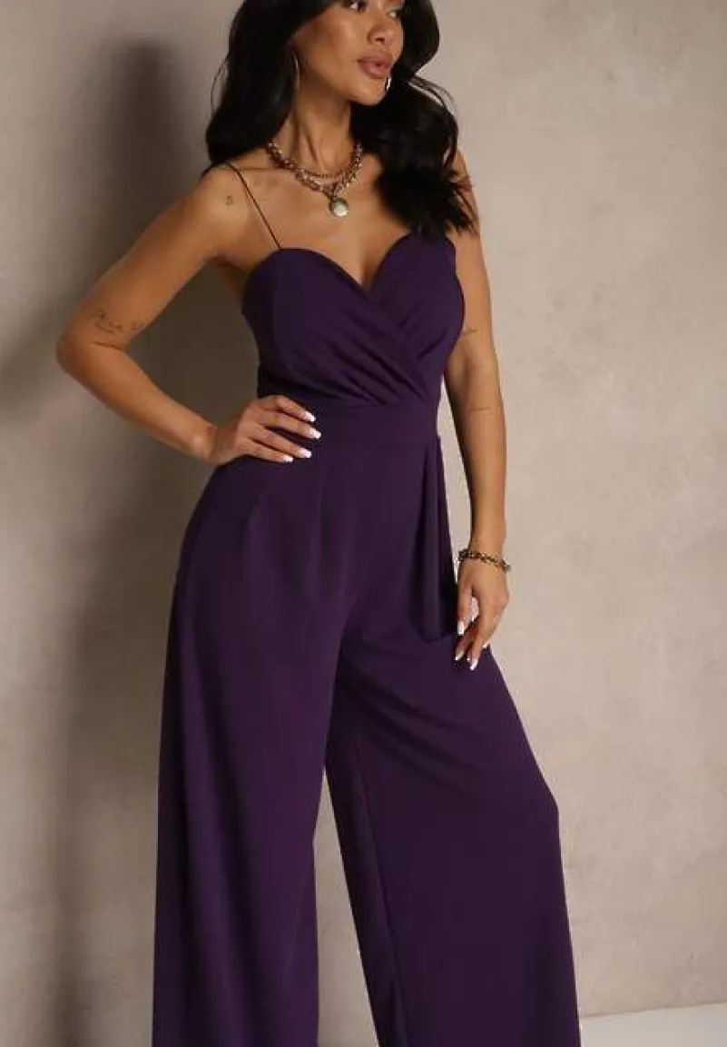 Fioletowy Kombinezon na Cienkich Ramiączkach z Kopertowym Dekoltem i Szerokimi Nogawkami Jovantia