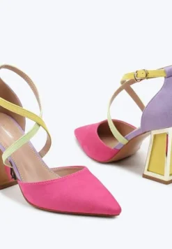 Fuksjowe Czółenka na Obcasie w Kształcie Stożka z Metalowym Obramowaniem Haslia