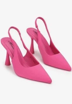 Fuksjowe Sandały ze Szpiczastym Noskiem Jolaia