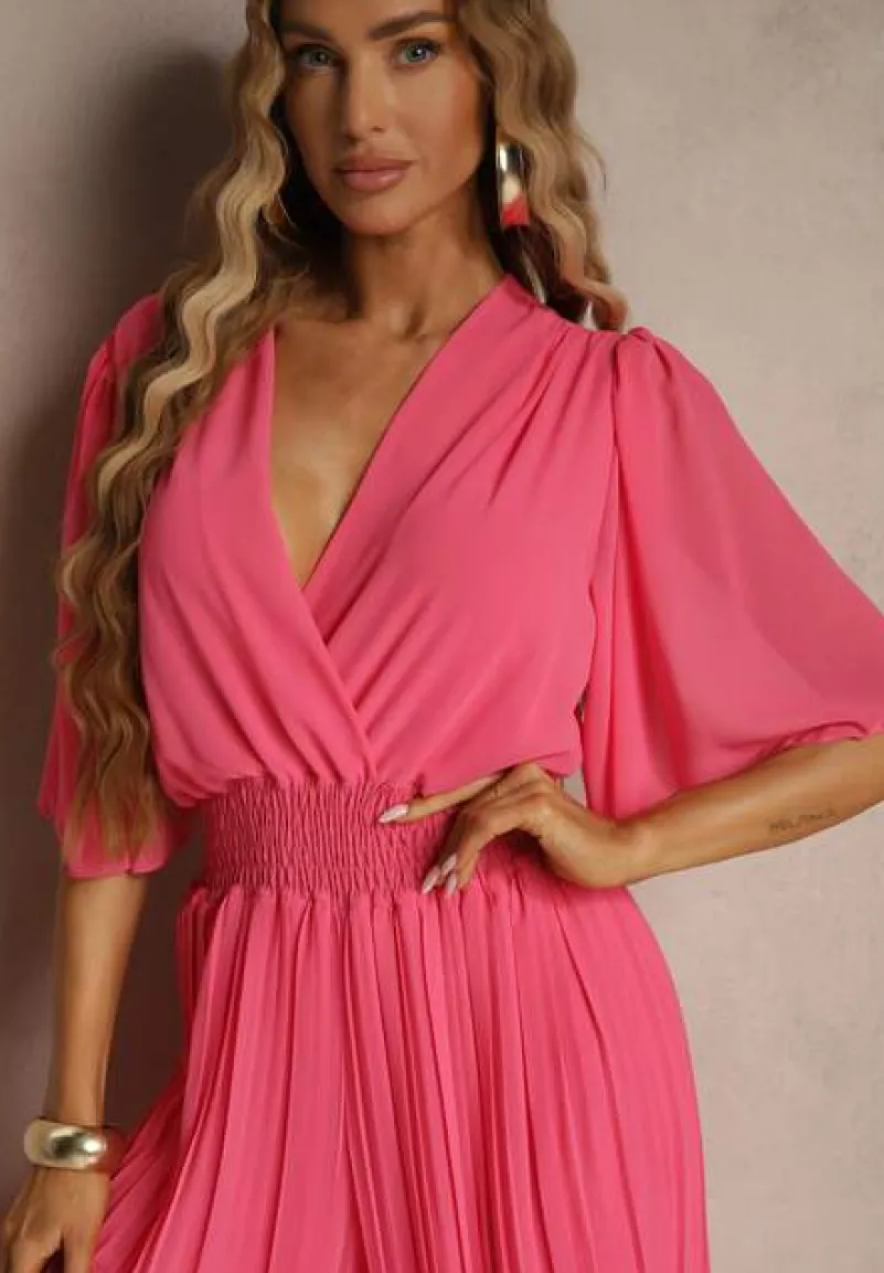 Fuksjowy Kombinezon z Kopertowym Dekoltem i Gumką w Pasie Zdobiony Plisami Amadle