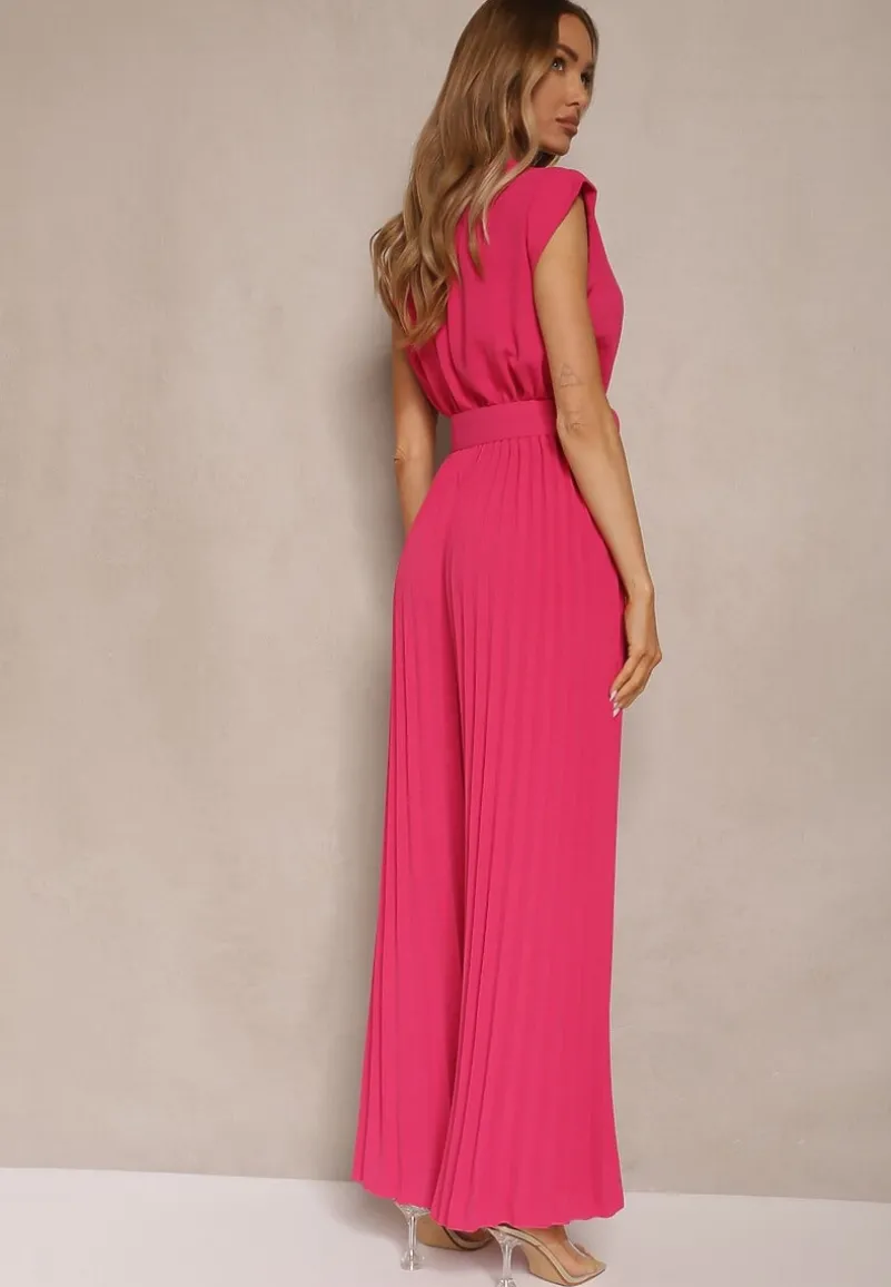 Fuksjowy Kopertowy Kombinezon Wide Leg Zdobiony Plisami i Paskiem z Klamrą Salirella