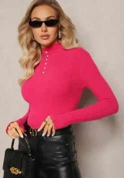 Fuksjowy Wełniany Golf na Perłowe Guziki z Ozdobną Koronką Hejsunna