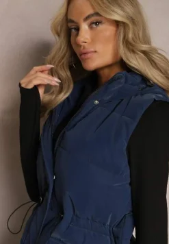 Granatowa Długa Kamizelka z Pikowaniem z Kapturem i Troczkiem w Talii Eutaria