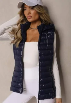 Granatowa Kamizelka Ozdobiona Pikowaniem i Kapturem Mivandra