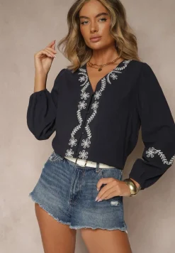 Granatowa Koszula z Wiskozą z Dekoltem V Zdobiona Haftem z Motywem Kwiatowym Gonarrae